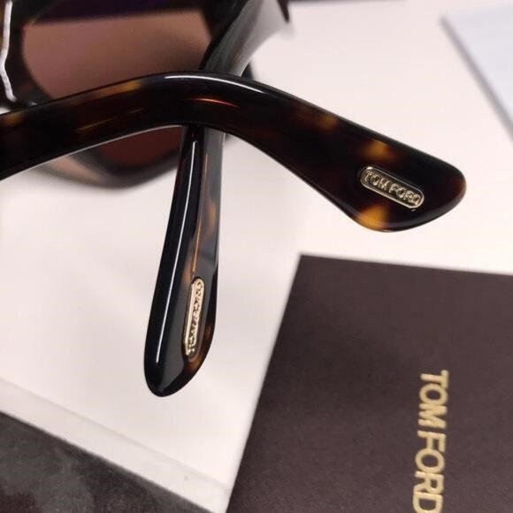 New Authentic Tom Ford Esme TF1157 52J Havana/Brown Sunglasses main image 10